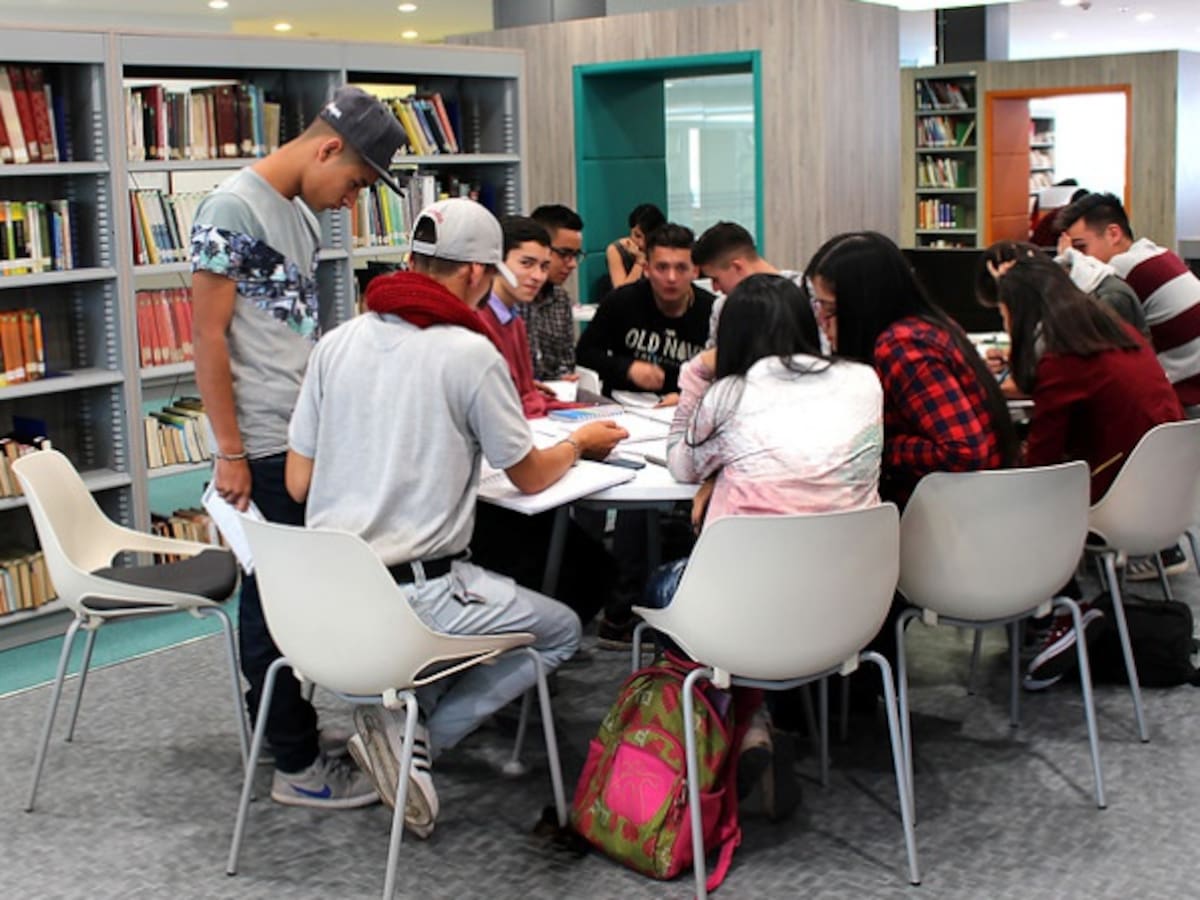 Más de 1.300 colombianos seleccionados para becas de Colfuturo