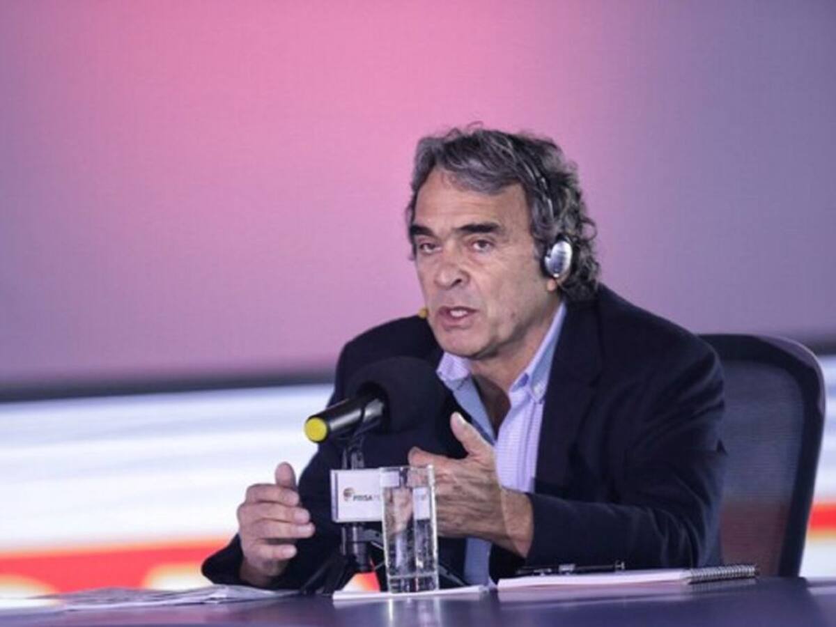 "Yo califiqué de bochornosa la salida de Íngrid Betancourt": Sergio Fajardo