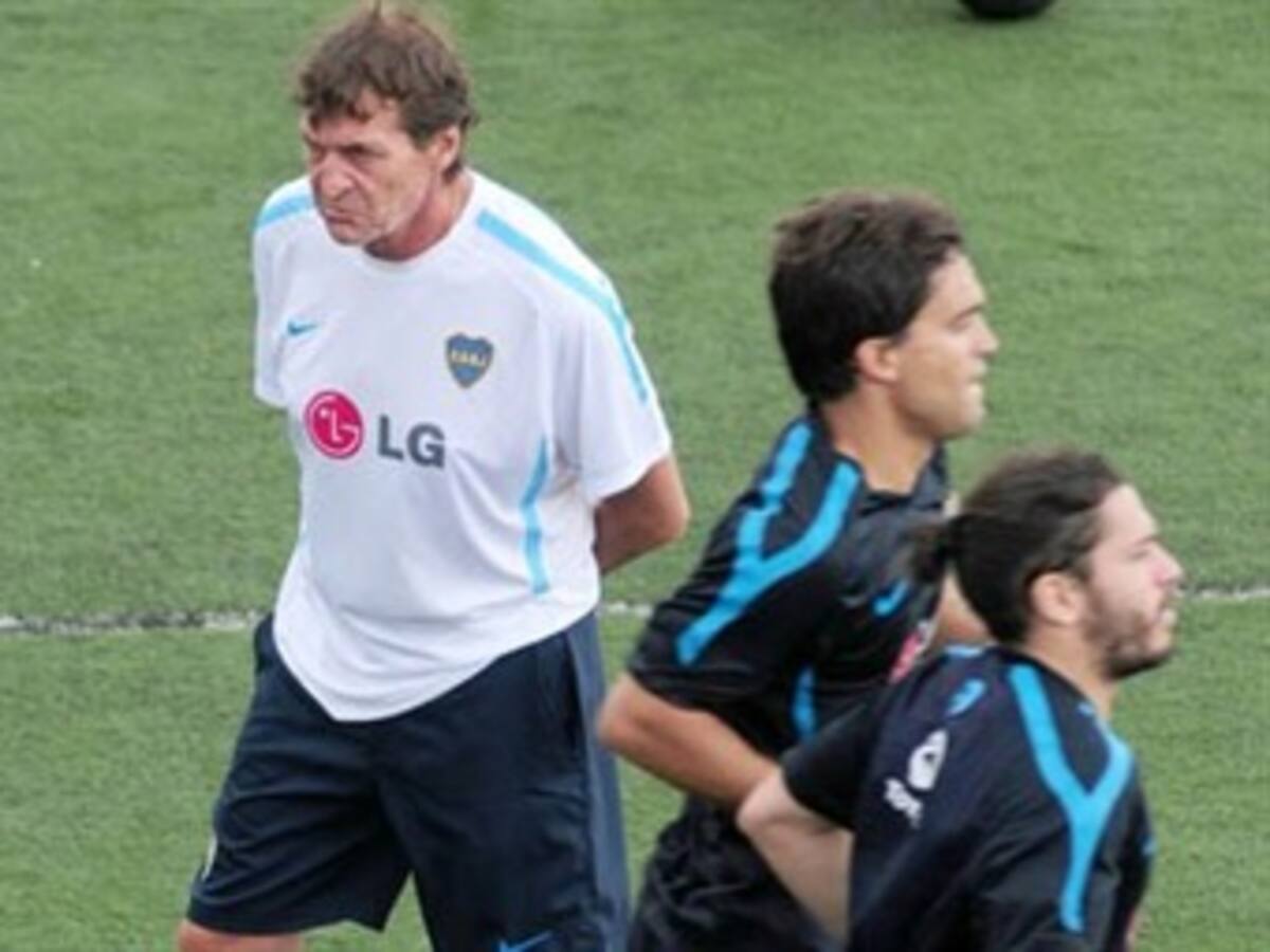 Boca Juniors pierde y Julio César Falcioni en la cuerda floja