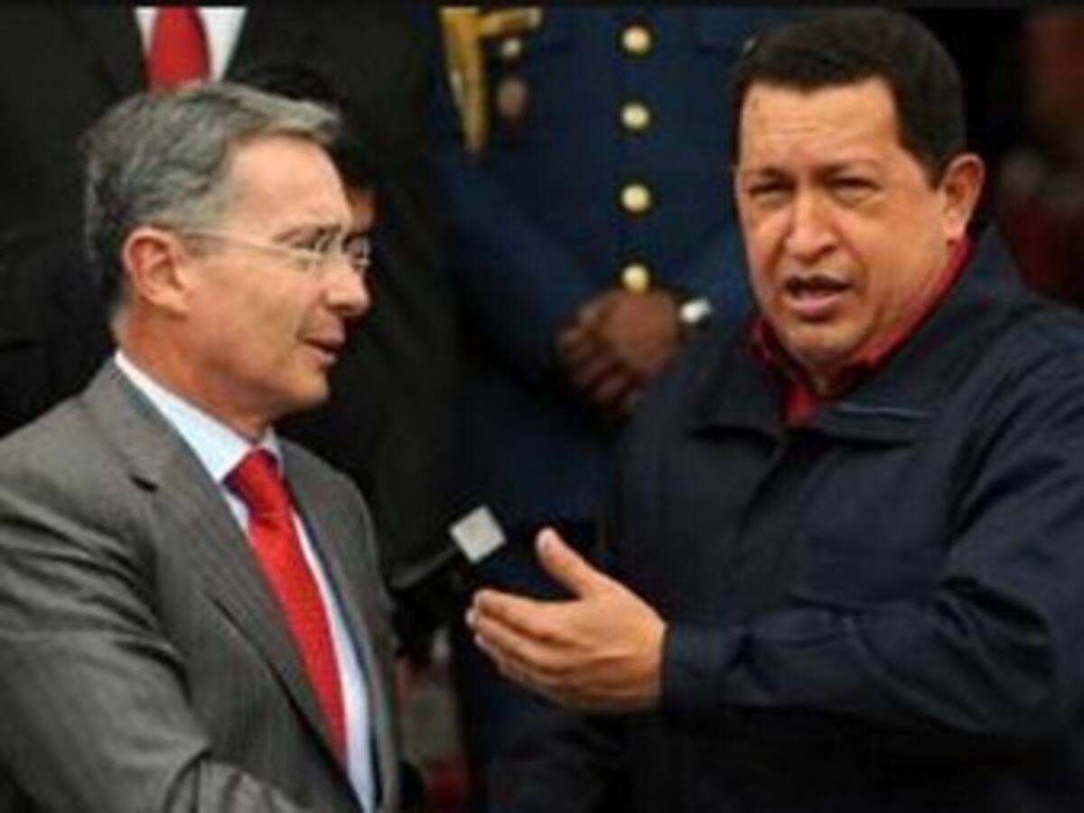 Chávez dice que su único objetivo es 'detener la locura guerrerista' de Uribe