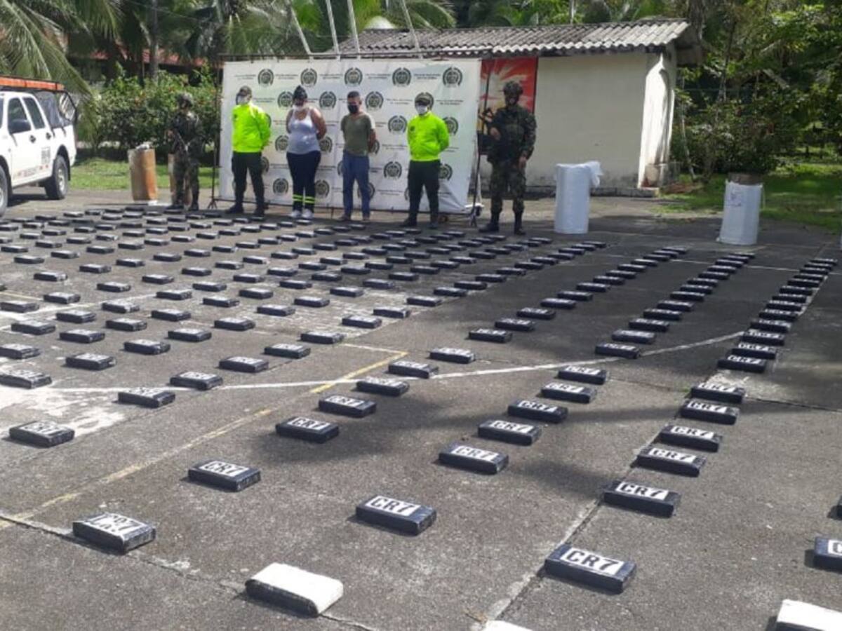 Incautaron cargamento de más de 300 kilos de coca en vía al Urabá antioqueño