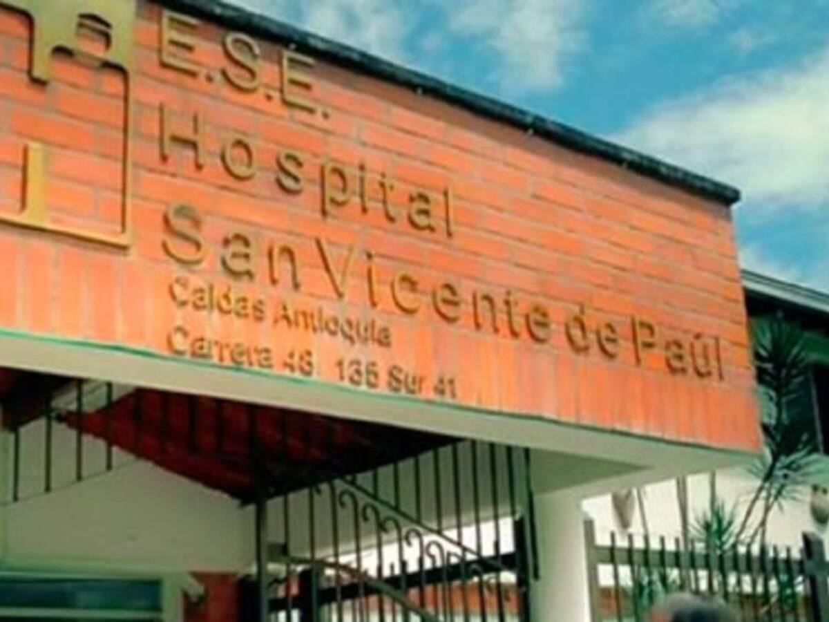 Despiden médicos del hospital de Caldas en pleno pico de pandemia