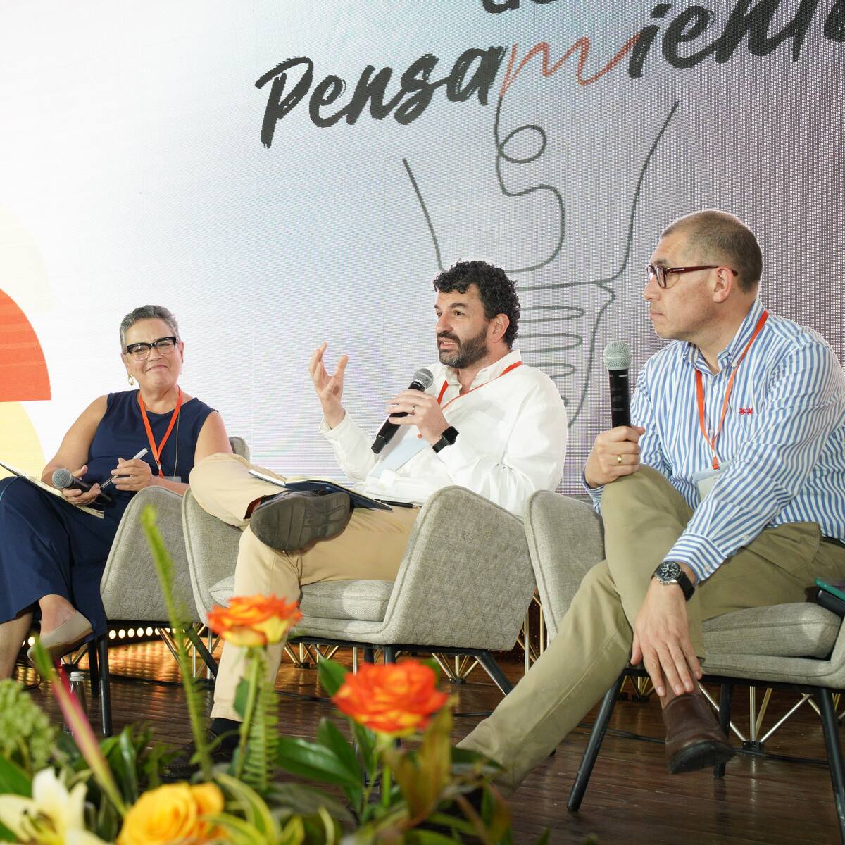 Las emociones ganan la batalla: redes sociales, polarización y verdades a medias