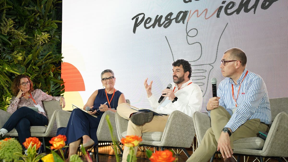 Las emociones ganan la batalla: redes sociales, polarización y verdades a medias