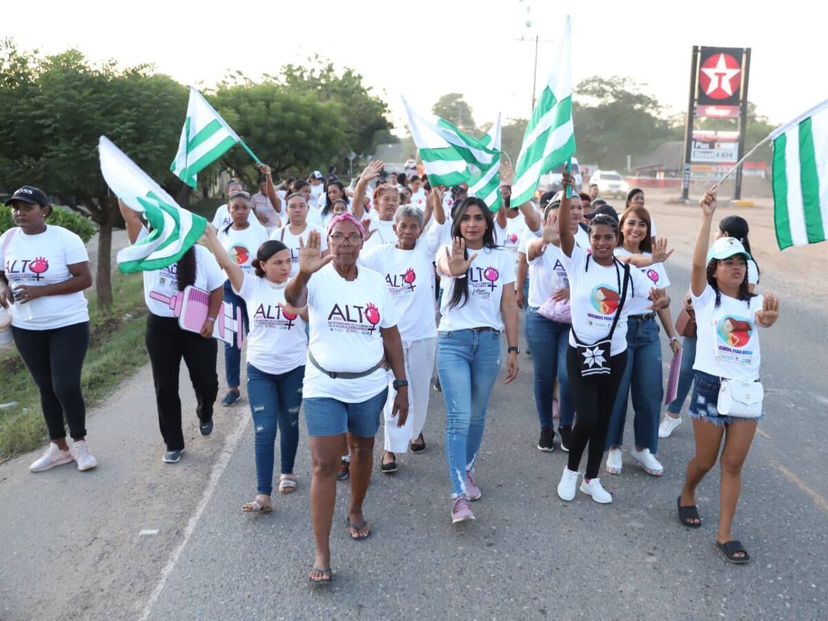 Clemencia – Bolívar en pleno marchó por la no violencia contra la mujer