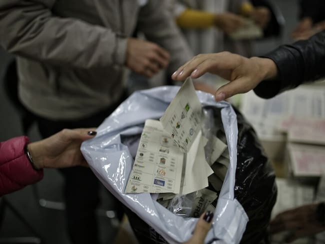 Denuncian presunto fraude electoral: casi 30.000 mesas no habrían registrado votos del Pacto Histórico