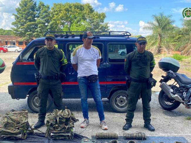 A la cárcel hombre que transportaba publicidad del pacto histórico y armamento en Meta