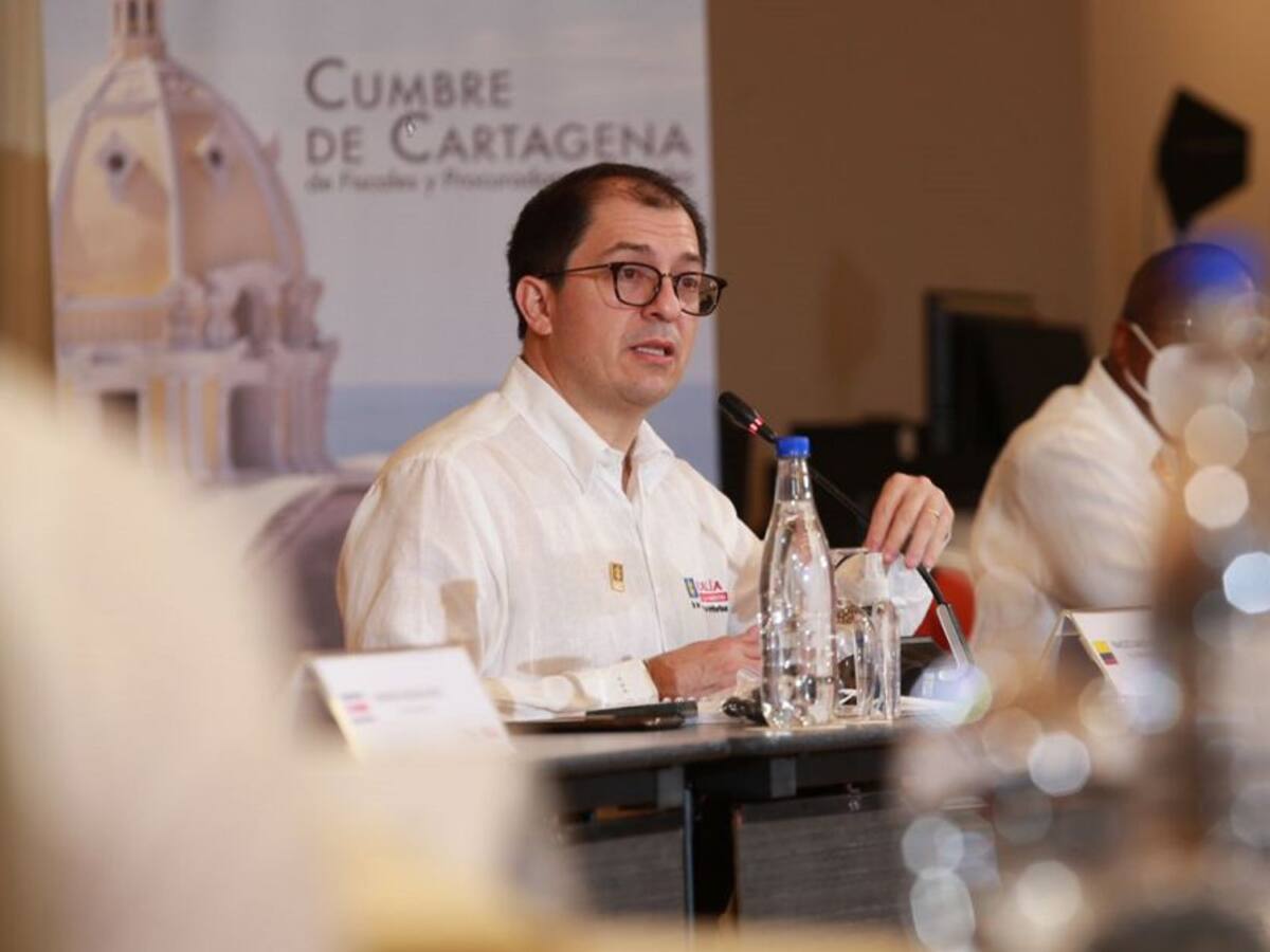 La Fiscalía procede porque tiene elementos probatorios: Francisco Barbosa