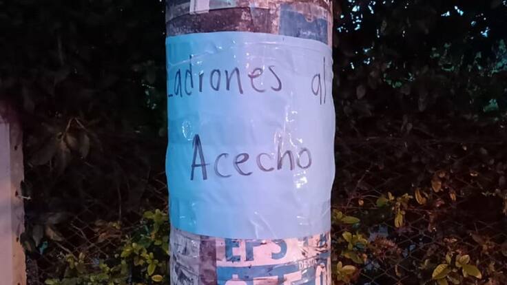 Con carteles en barrio de Floridablanca alertan sobre robos