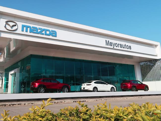 Mayorautos - Mazda abre nuevamente sus salas de ventas y talleres