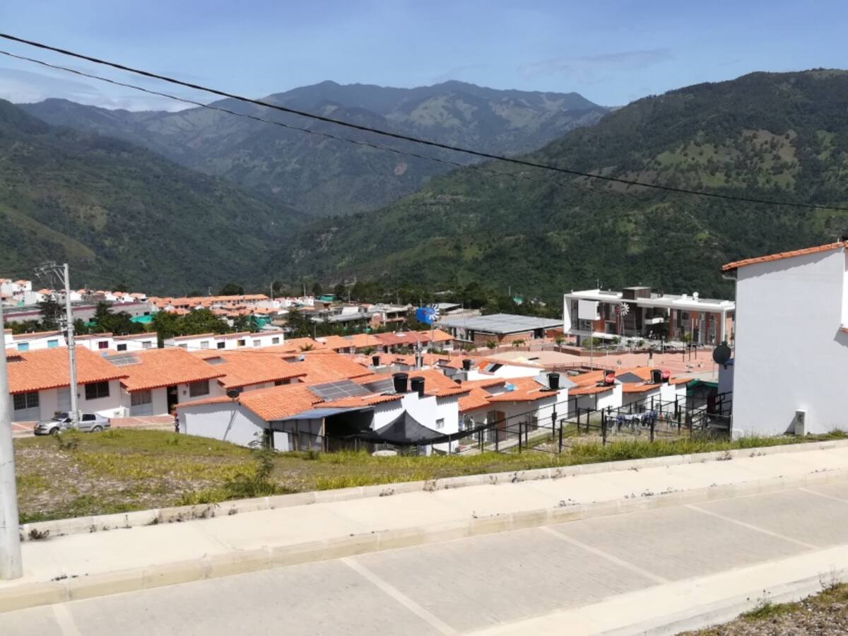 Comunidad de Gramalote pide agilizar reconstrucción