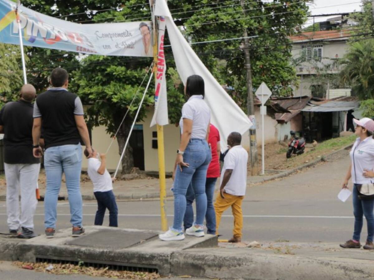 150 carteles de publicidad política, desmontaron las autoridades en Neiva