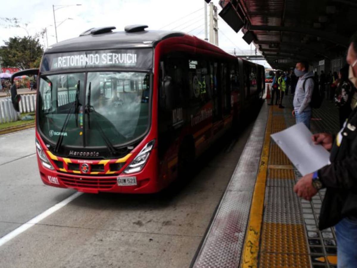 Una mujer falleció luego de que fuera arrollada por un bus de Transmilenio