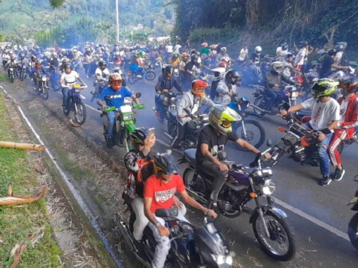 Sorprendidos 300 motociclistas haciendo piques ilegales en Chinchiná