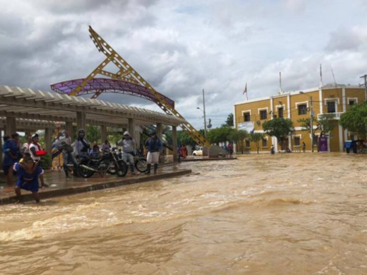 Entregan nueve toneladas de ayudas humanitarias en Uribia