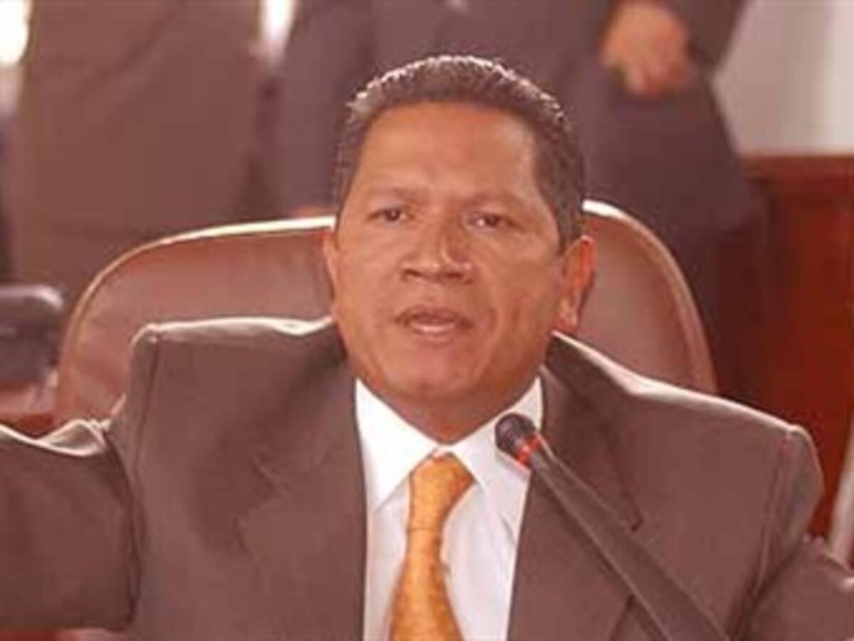 Mantienen la investidura del Concejal de Bogotá, Hipolito Moreno