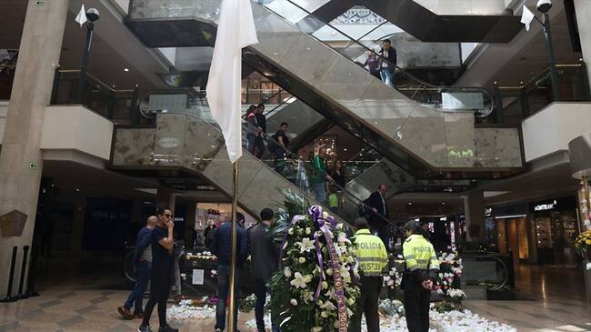 Eln sugiere que detrás de atentado en Centro Andino hay grupos paramilitares. Foto: Colprensa