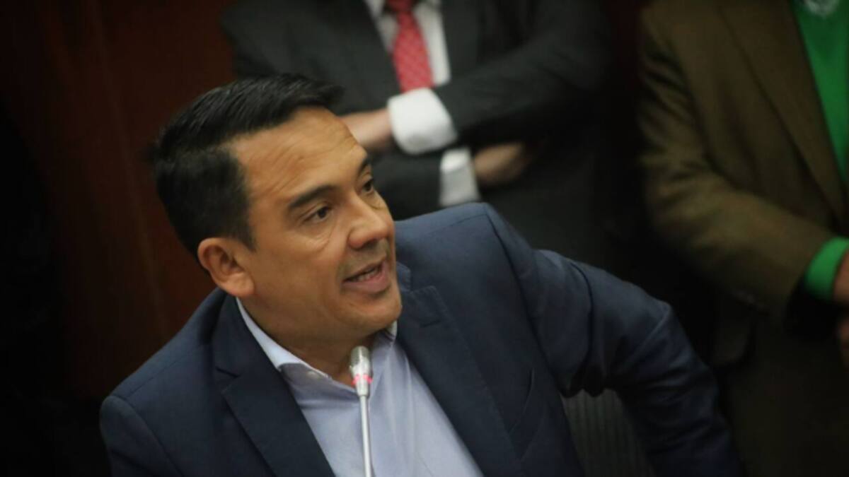 Fiscalía pide que se investigue al senador José V. Carreño, tras captura de miembro de su UTL