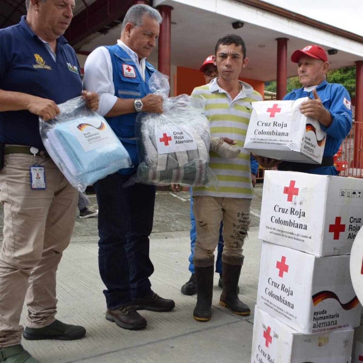 150 familias damnificadas por temporada de lluvias reciben ayudas en Quindío