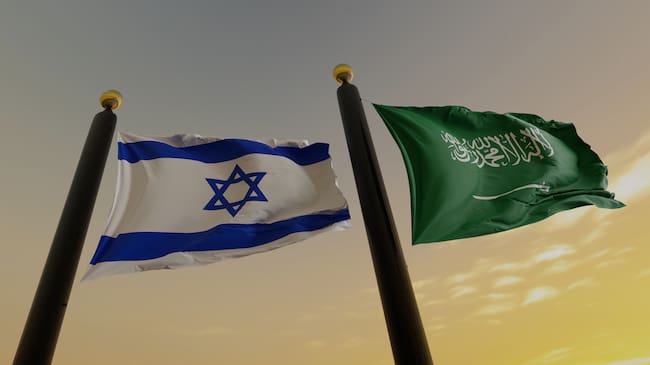Flags of Israel and Saudi Arabia: Crédito: Getty Images.