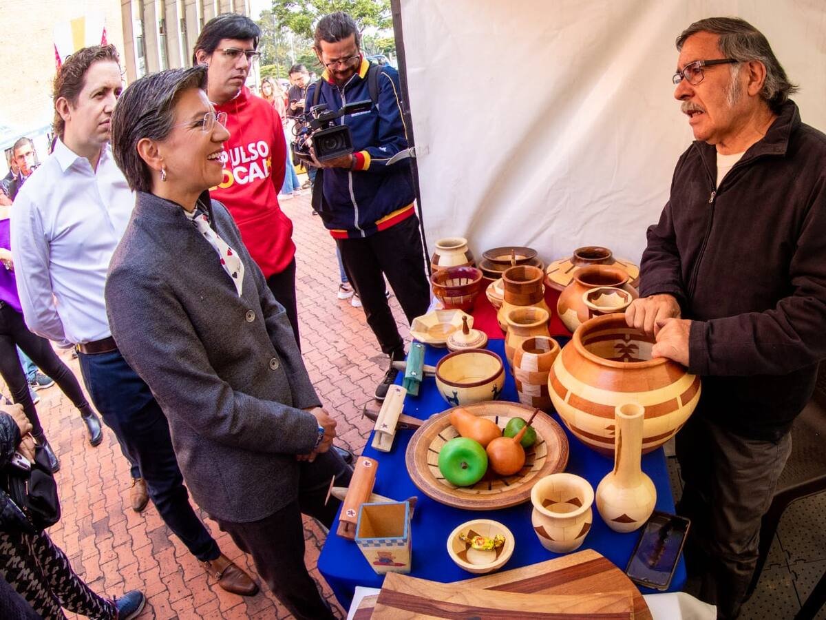 Alcaldía de Bogotá presentó programa de apoyo a emprendimientos