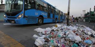 Basuras en calles de Cali