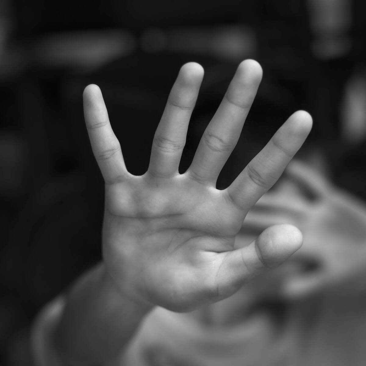 “Fue agredida como si la quisieran matar”: tía de estudiante abusada en el sur de Bogotá