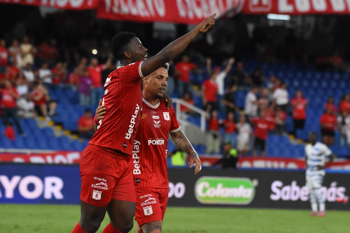 Dany Rosero festeja uno de sus goles ante el Chicó / Colprensa.