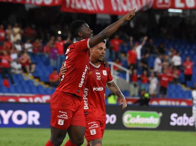 Dany Rosero festeja uno de sus goles ante el Chicó / Colprensa.