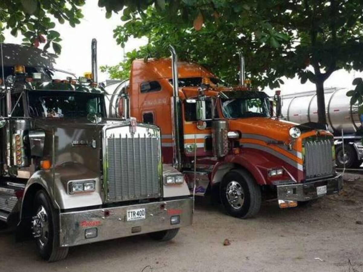 160 camiones colombianos continúan en Venezuela por vencimiento de permisos