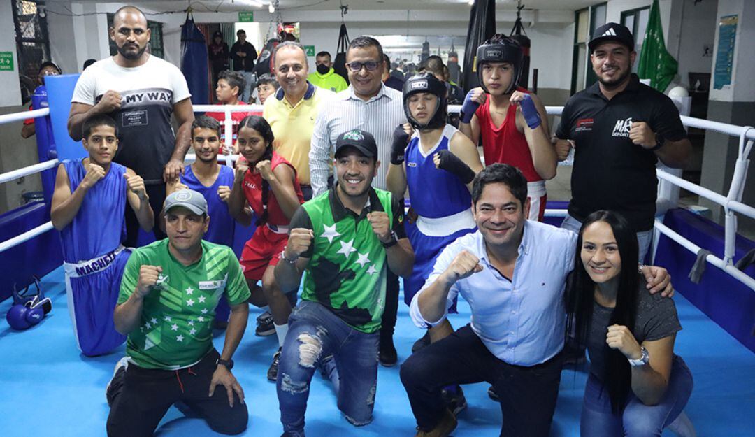 Entrega ring de boxeo