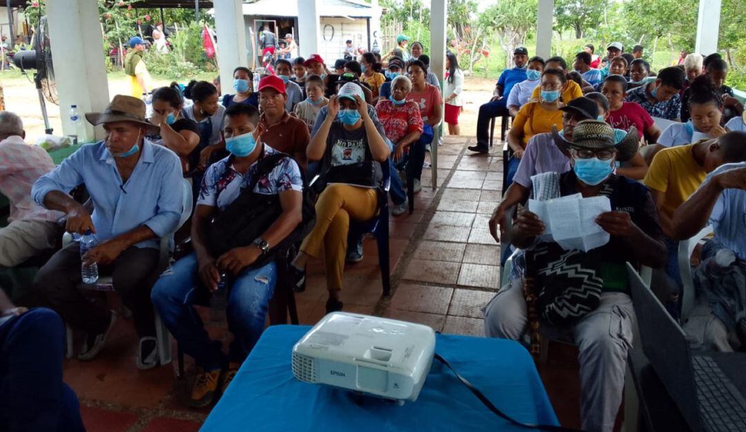 Esta comunidad indígena está compuesta por 62 casas con cerca de 390 personas entre niños, jóvenes y adultos mayores.