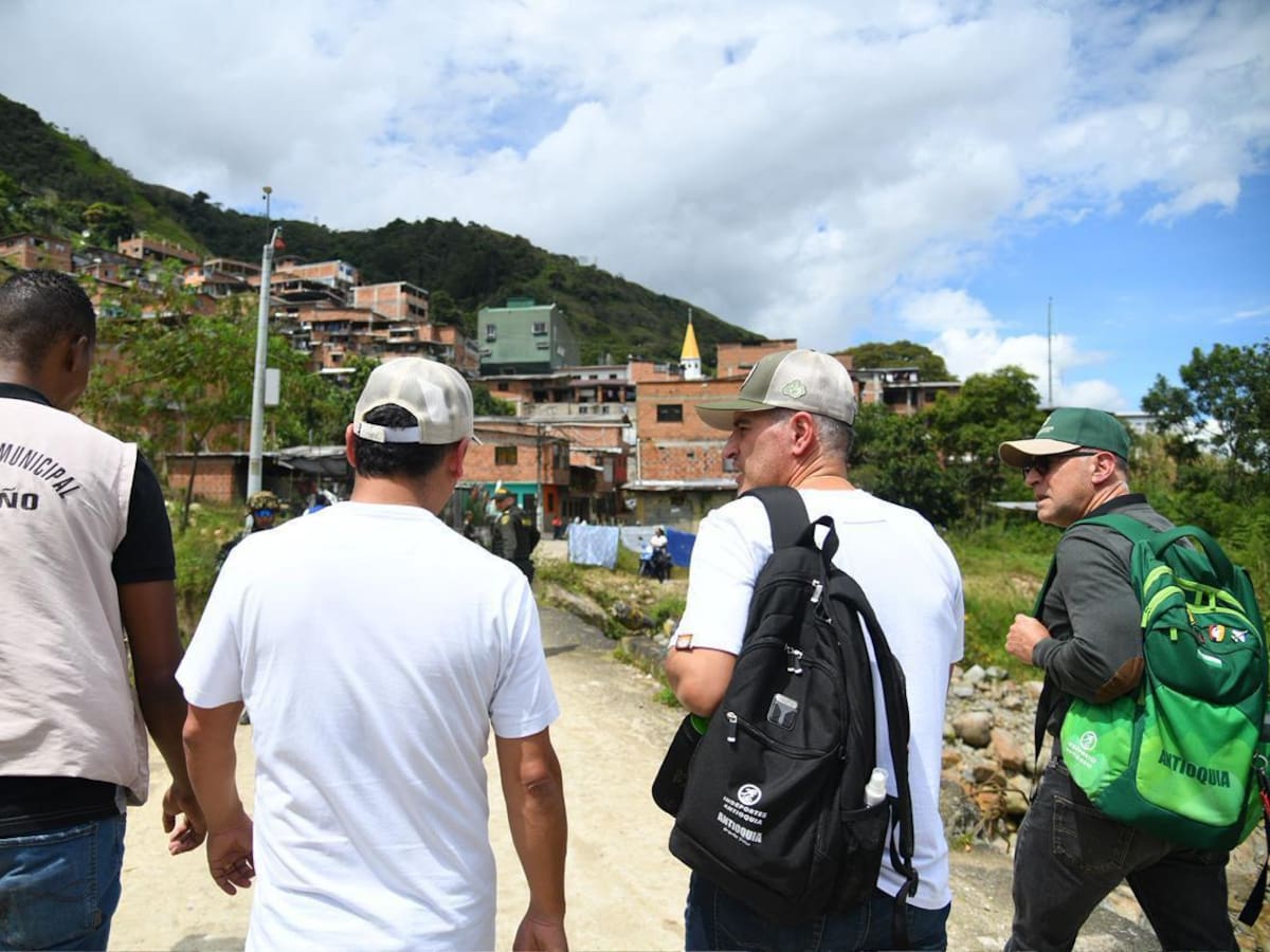 Cuatro oficios sin respuesta: Gobernación pide presencia militar por 2.000 desplazados en Briceño