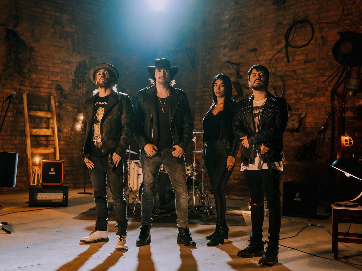 Violonchelo, banjo, bandoneón y saxofón en el rock de la banda “Designios”