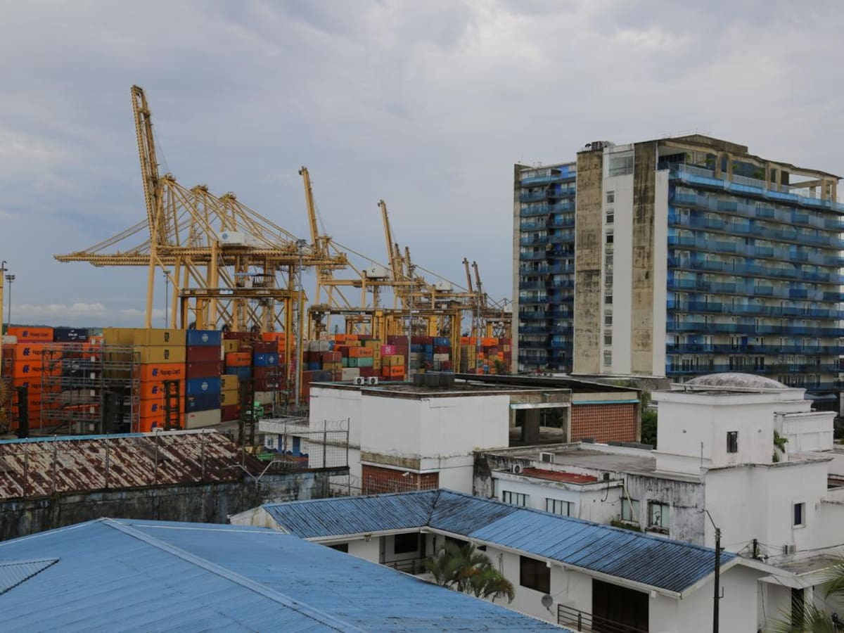 Gobernadora del Valle pidió abrir debate sobre necesidades del Distrito de Buenaventura y su gente