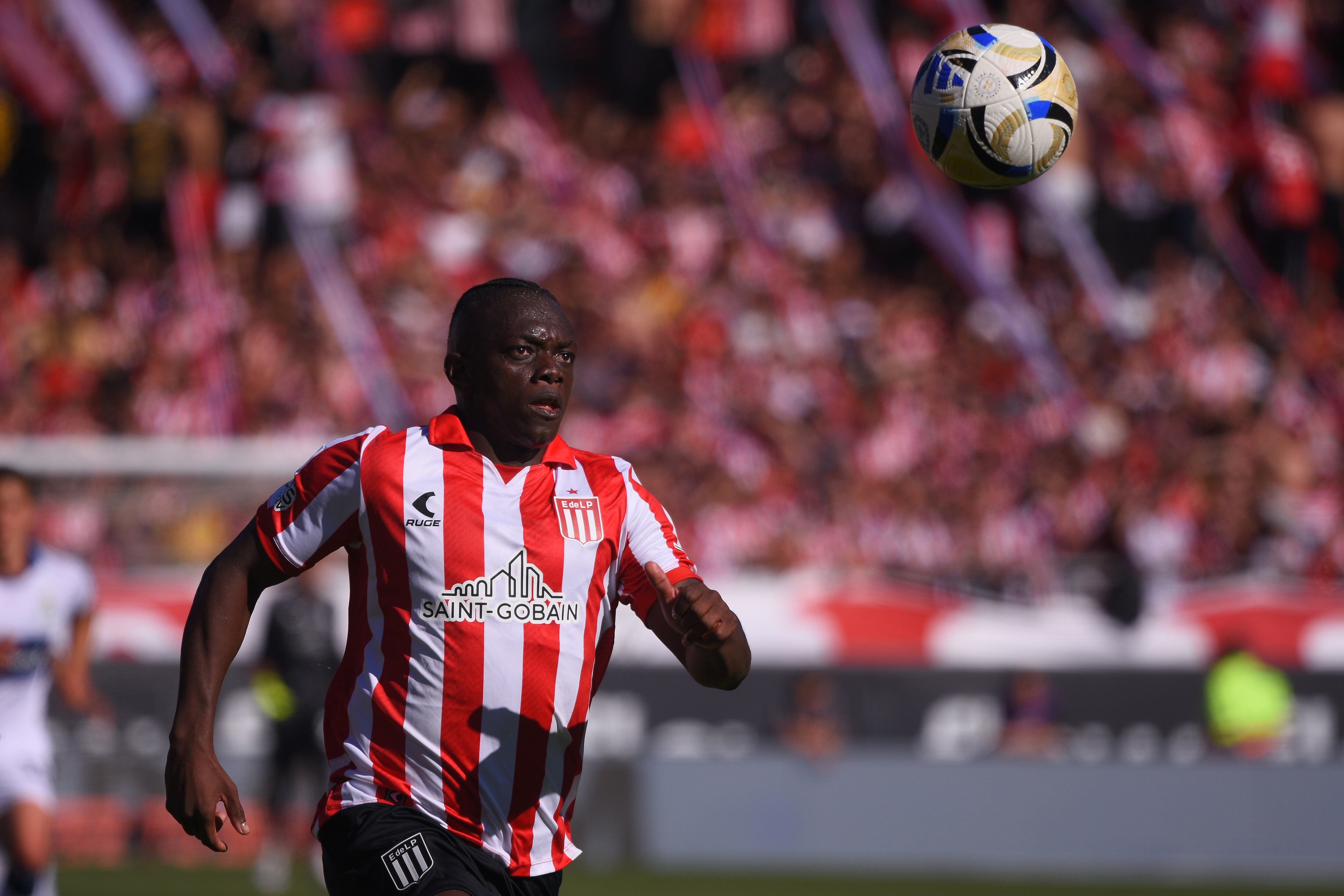 ¡Locura total! Vea el espectacular gol de Edwuin Cetré le anotó a Boca Juniors en la Liga Argentina. (Photo by Julian Martinez/NurPhoto via Getty Images)