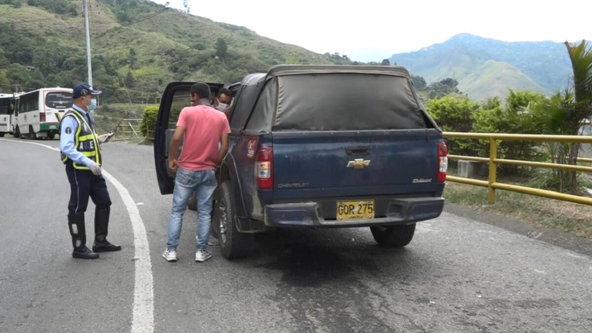 Durante el lunes y martes quienes hayan salido de Cali podrán regresar