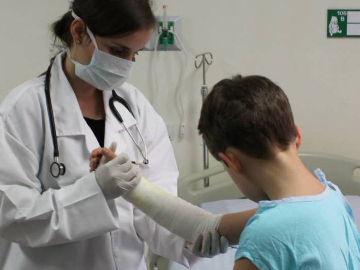 Antes de la velitas, hubo un niño quemado con pólvora en Santander