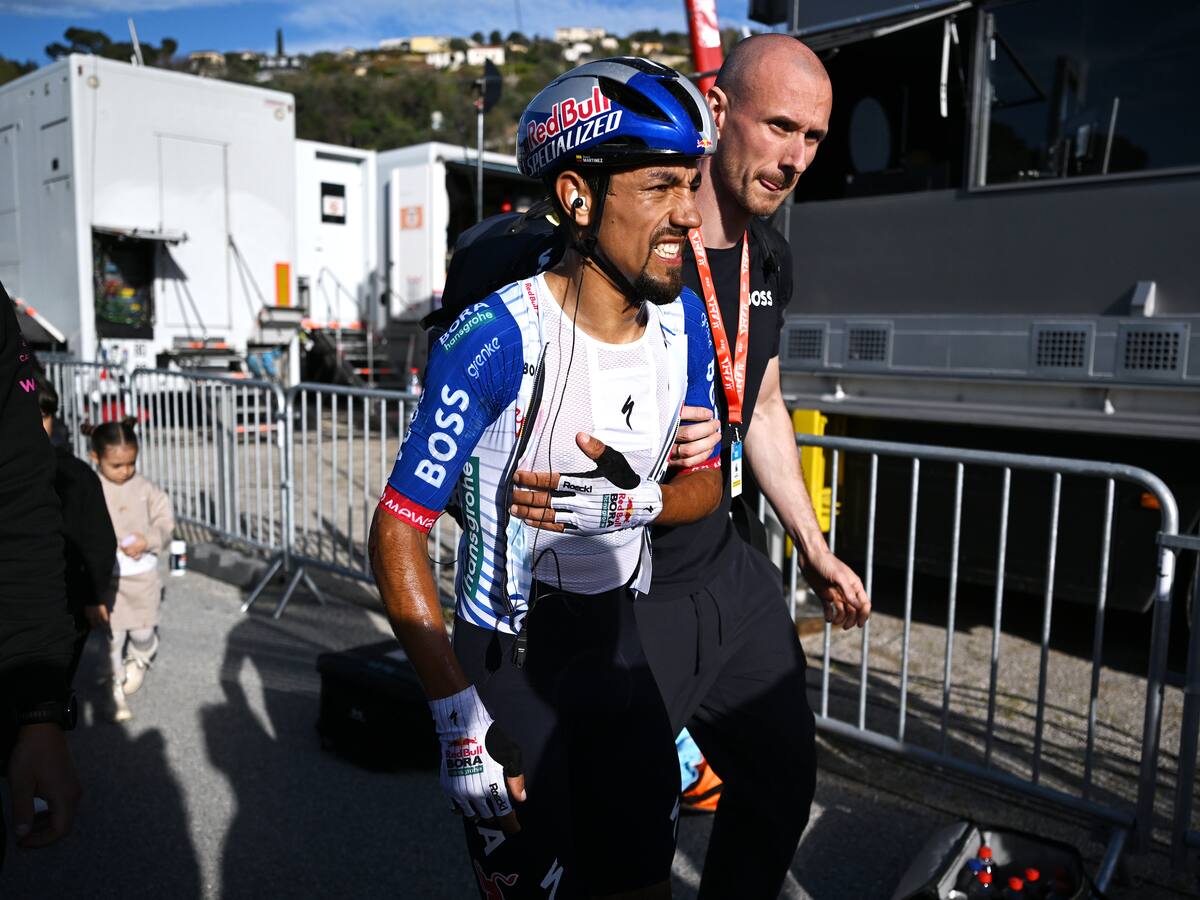 Daniel Felipe Martínez sufrió una dura caída: Así les fue a los Colombianos en la etapa 8 París-Niza