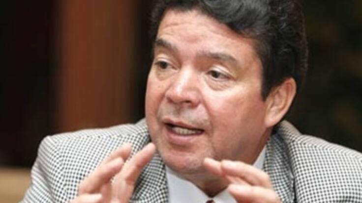 Santos se había comprometido a eliminar la intermediación laboral: Julio Roberto Gómez