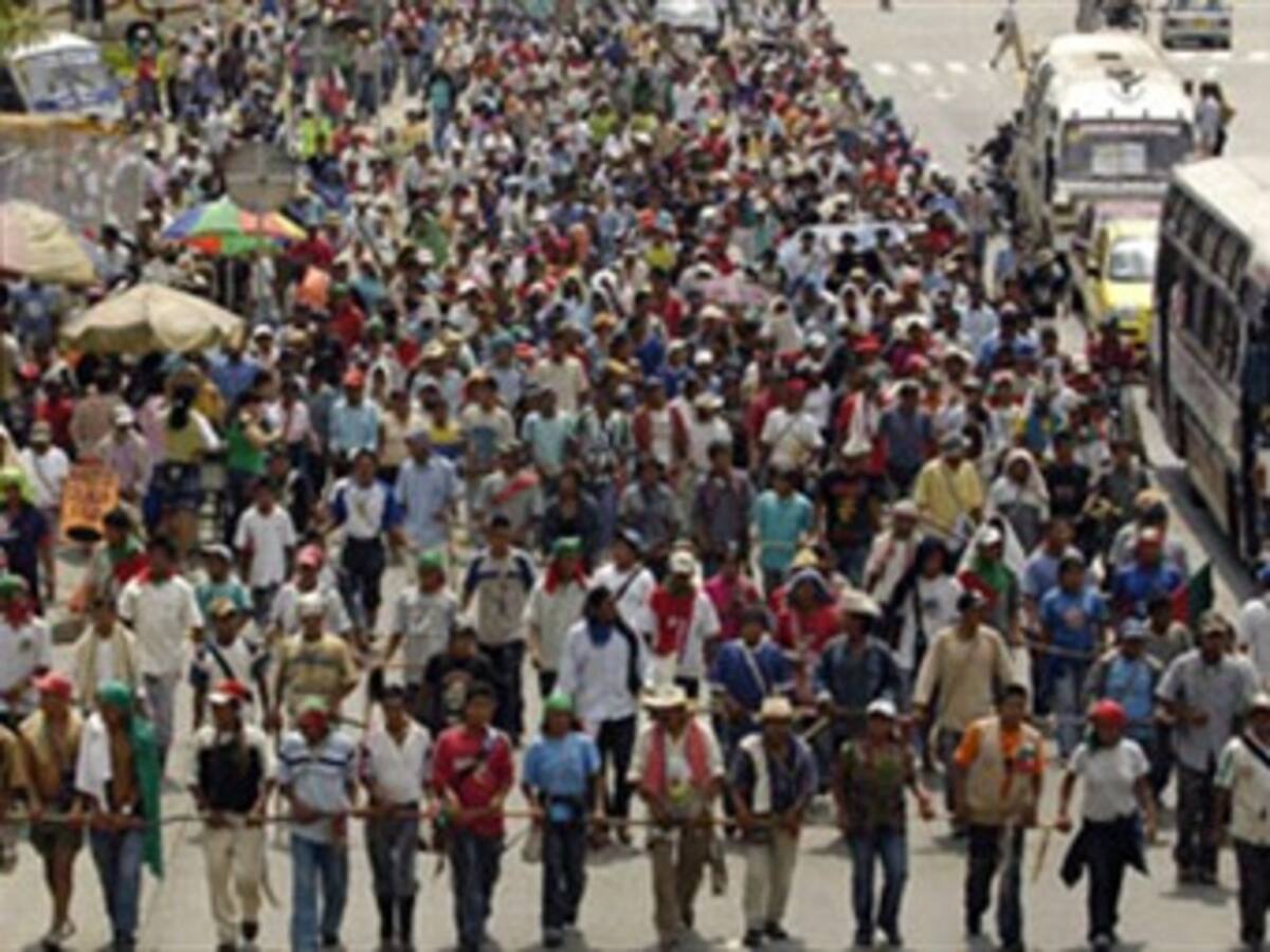 Más de cinco mil personas se unieron a la marcha en la capital del país