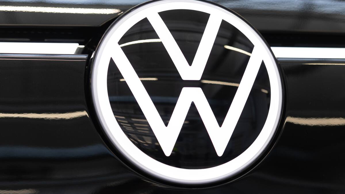 Fabricante de automóviles Volkswagen recortará 50.000 empleos en Alemania de aquí a 2030