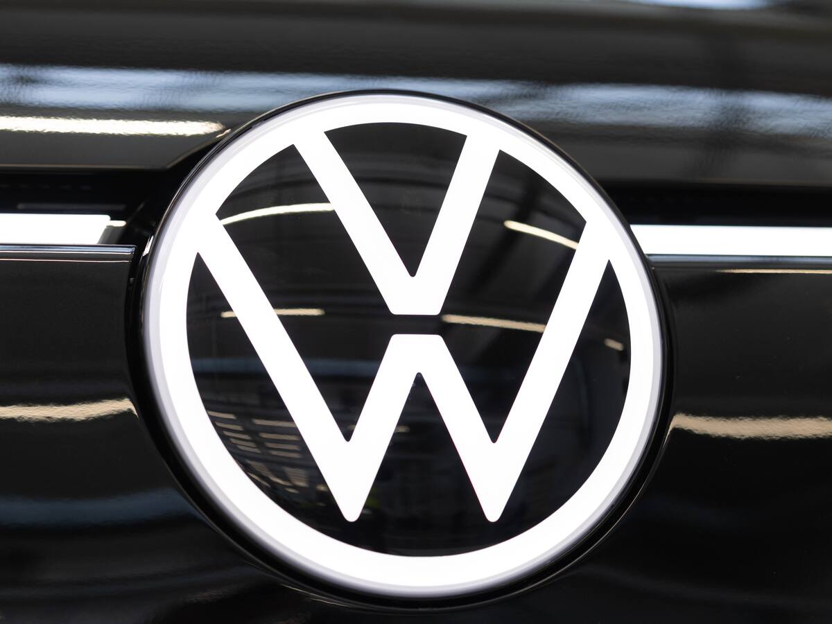 Fabricante de automóviles Volkswagen recortará 50.000 empleos en Alemania de aquí a 2030