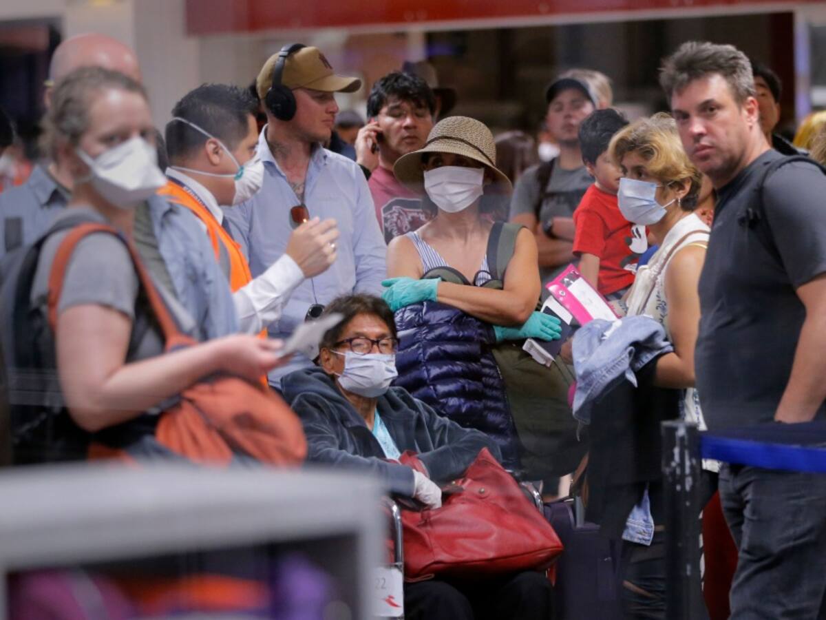 OMS alerta por aceleración de pandemia, que se ha duplicado en 12 días