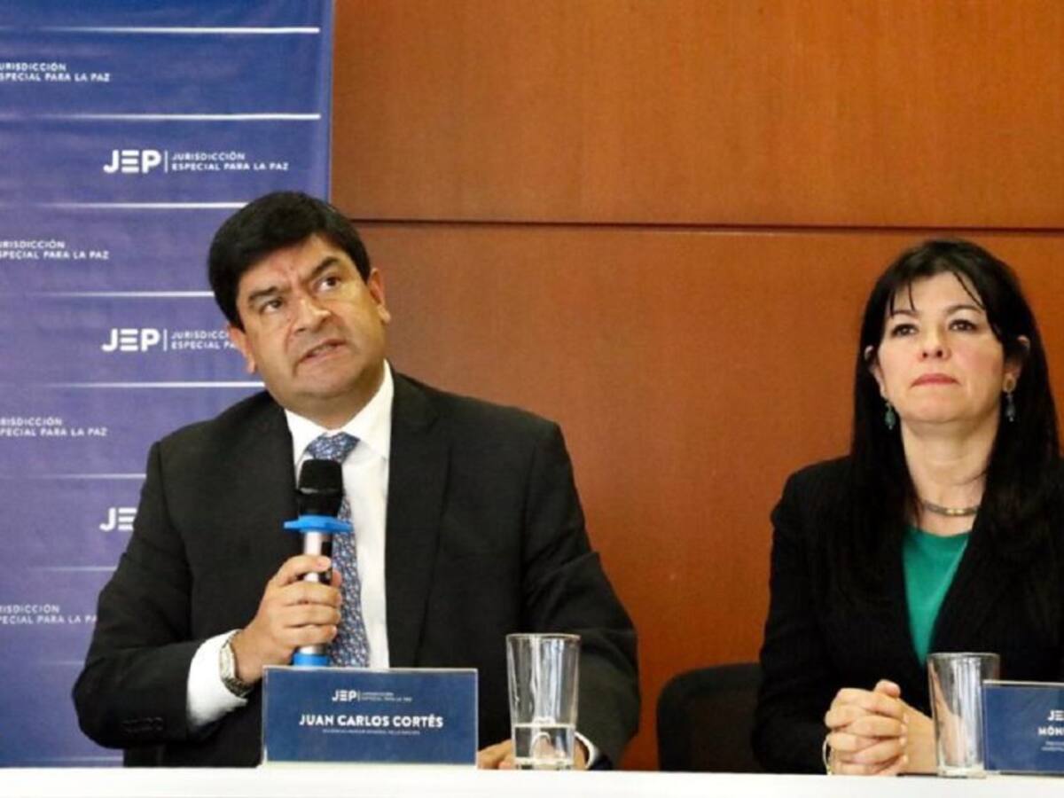 Procuraduría pide a JEP abrir un capítulo sobre medios de guerra