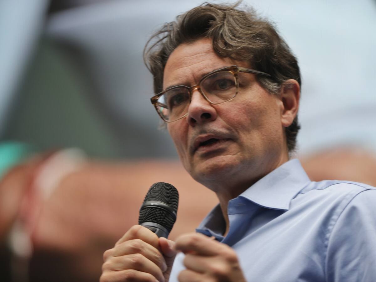 Estamos ad portas de una crisis de salud y un apagón eléctrico: Alejandro Gaviria