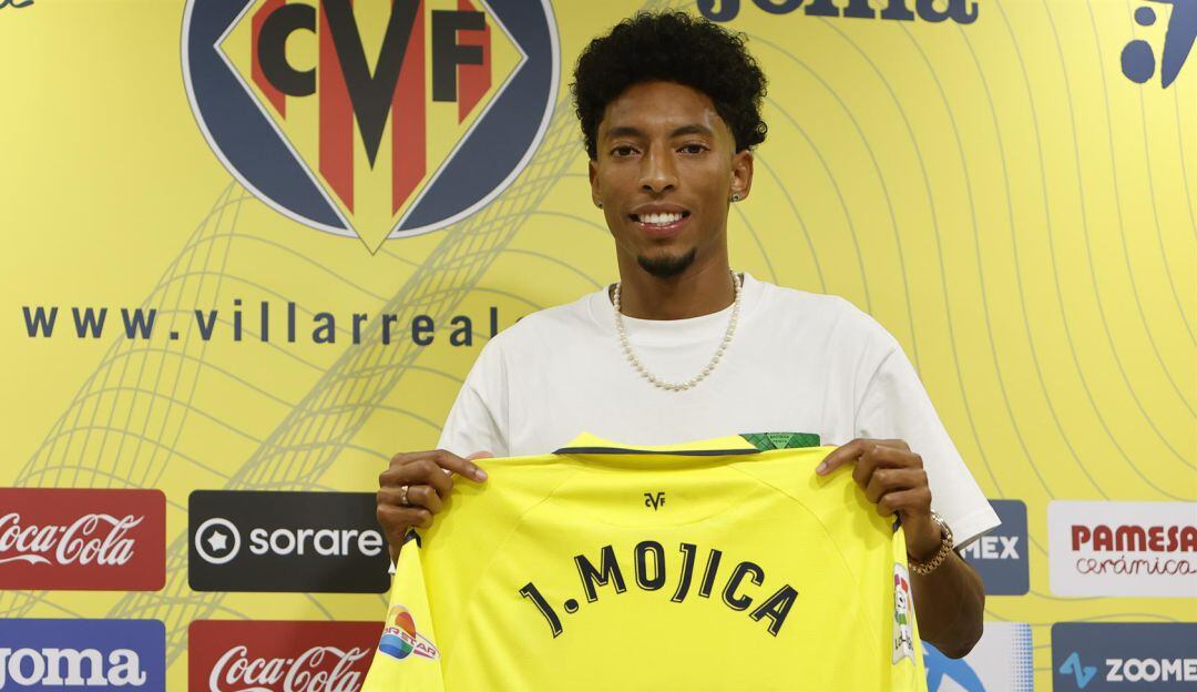 Johan Mojica, presentado en el Villarreal