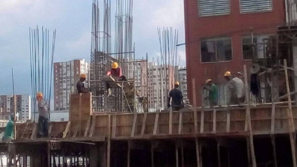Constructores los más afectados con parálisis en Instrumentos Públicos
