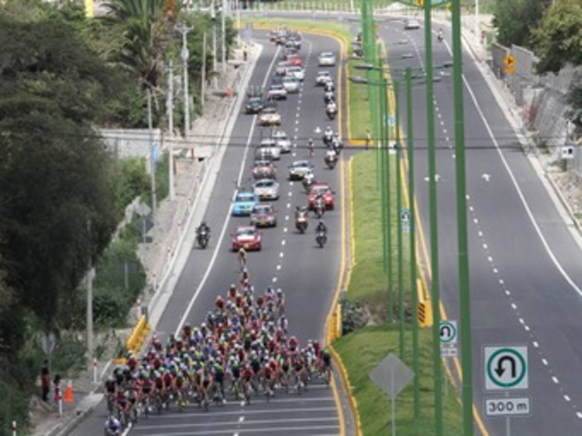 Cuando la Vuelta a Colombia dejó Ecuador, el ecuatoriano Byron Guamá ganó