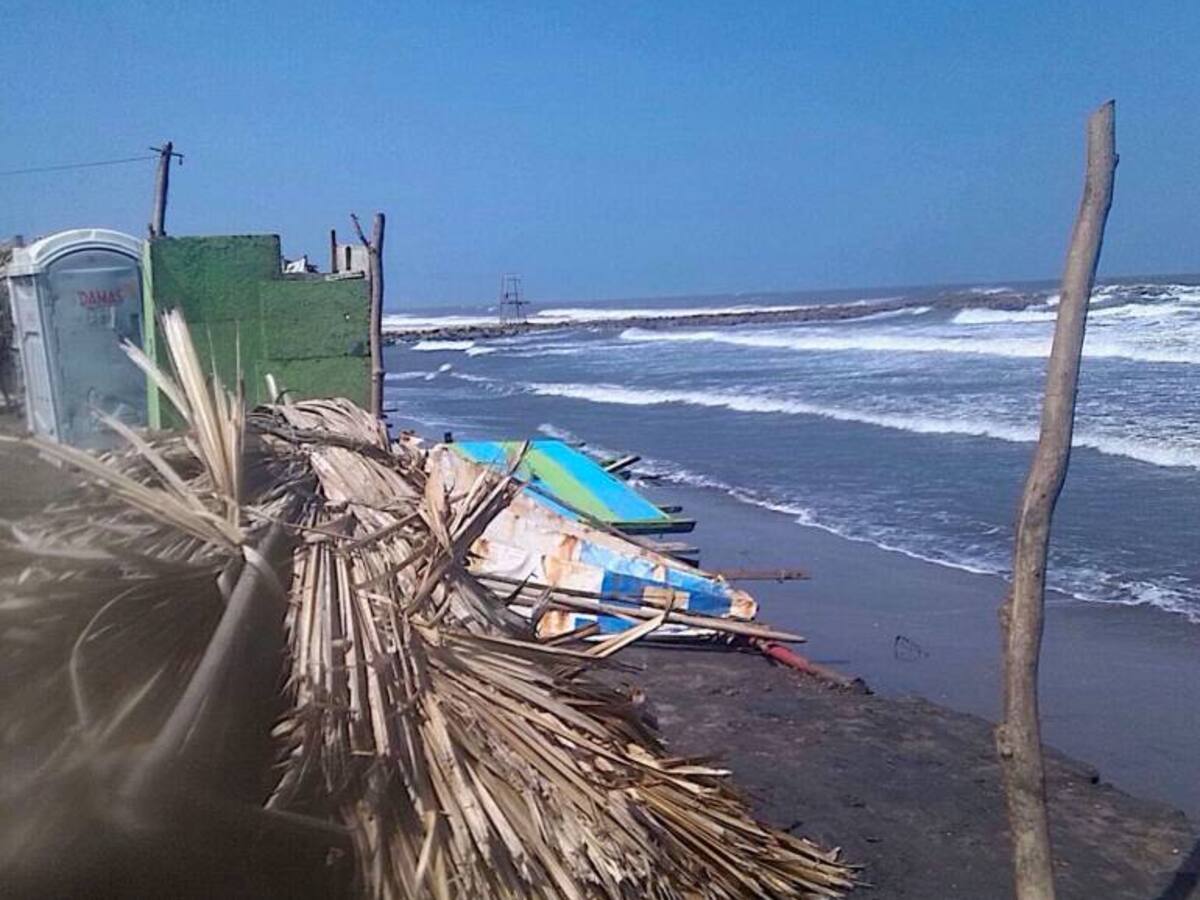 Mantienen alerta roja por vientos hasta de 65 kilómetros en la Costa